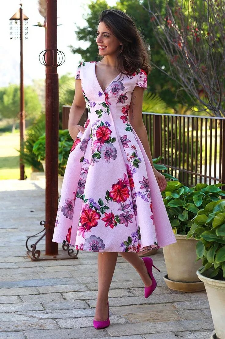 Красивый летний платье фото Jupes-lover Vestidos de moda casuales, Vestidos boda de dia, Vestidos de moda