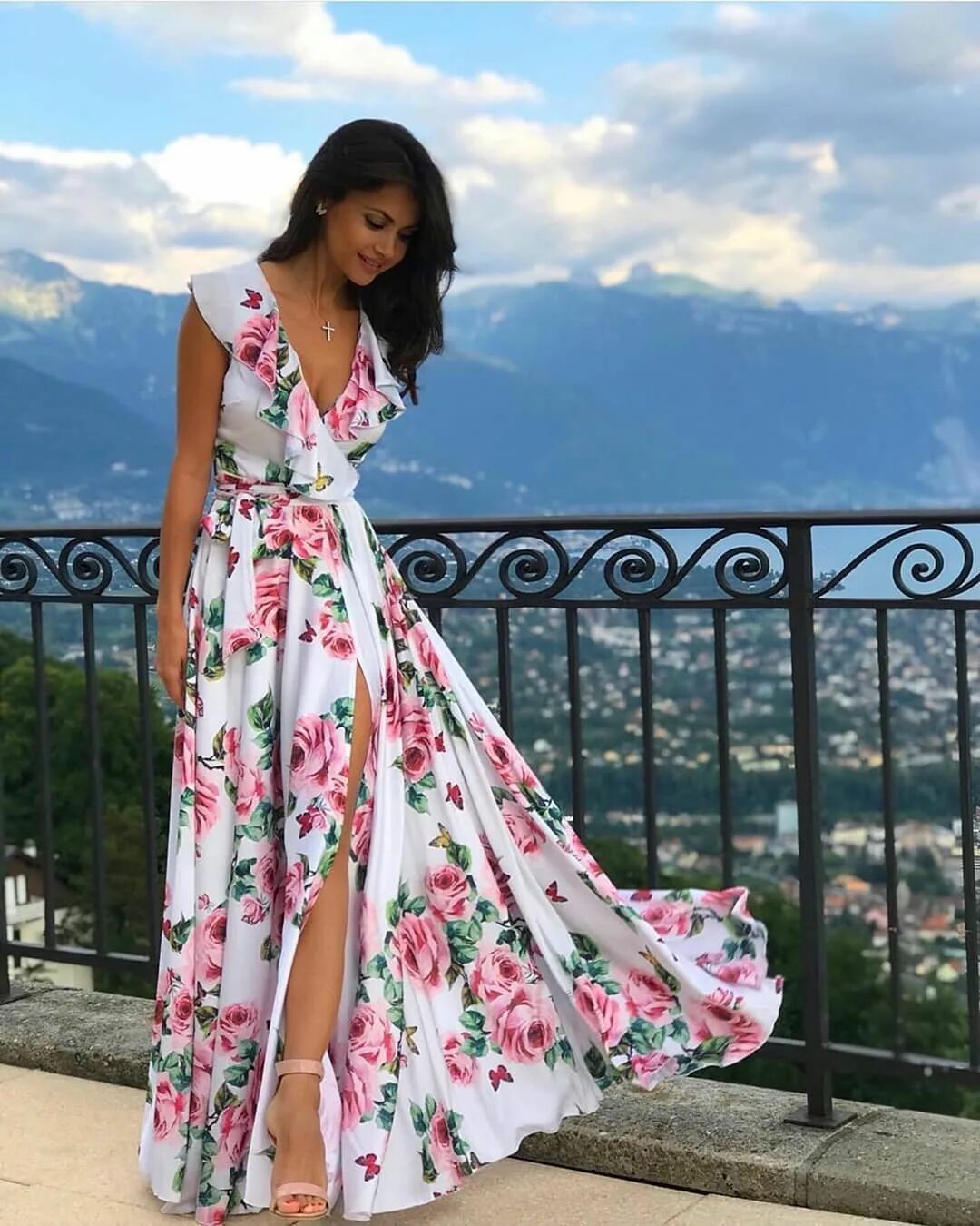 Красивый летний платье фото создано с помощью instagram Maxi dress, Summer dresses, Fashion