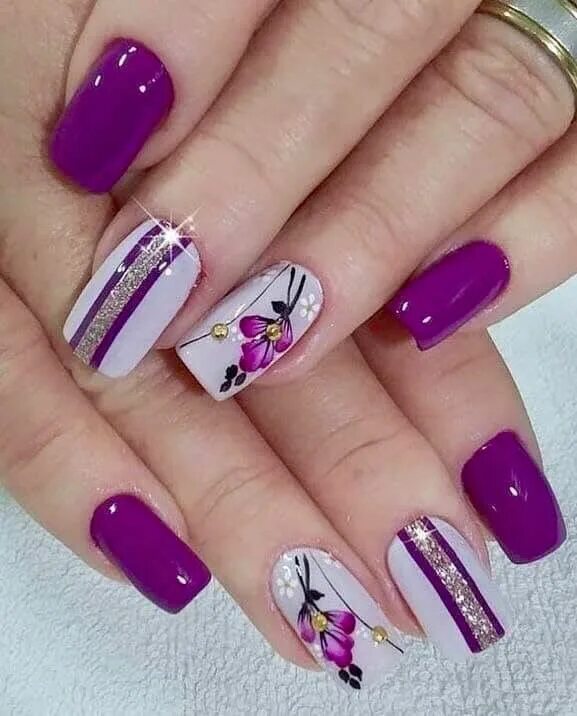 Красивый лиловый маникюр Curso unhas decoradas Gel nails, Purple and silver nails, Purple nail art