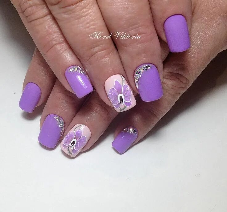 Красивый лиловый маникюр Маникюр Видеоуроки Art Simple Nail Purple nail art designs, Purple nails, Nail a