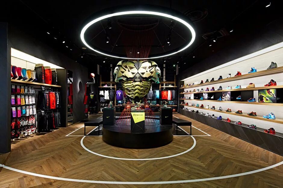 Красивый магазин фото Nike Basketball Store in Japan by Specialnormal Basketball store, Retail design,