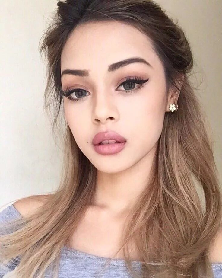 Красивый макияж 14 лет Ghim của Idk trên People Trang điểm làm đẹp, Trang điểm tóc, Sản phẩm làm đẹp
