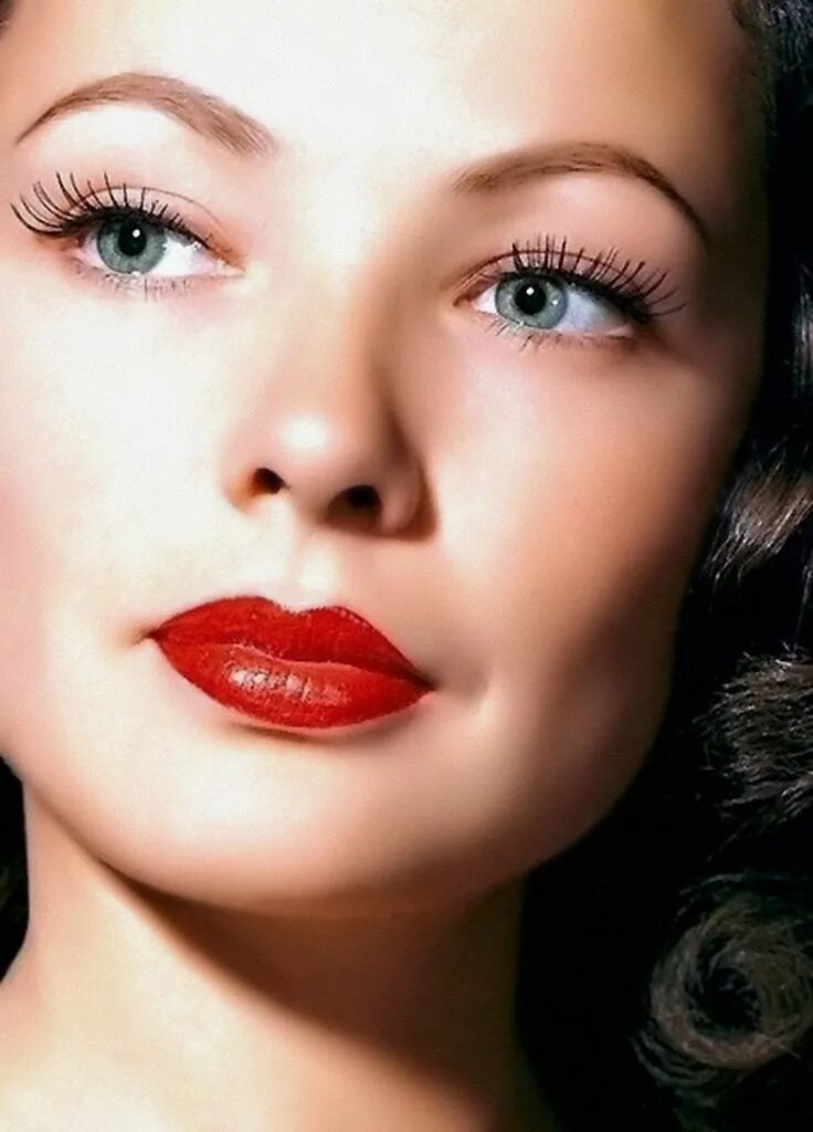 Красивый макияж 40 Gene Tierney (American, 1920–1991) celebrity female face portrait. #famous_peopl
