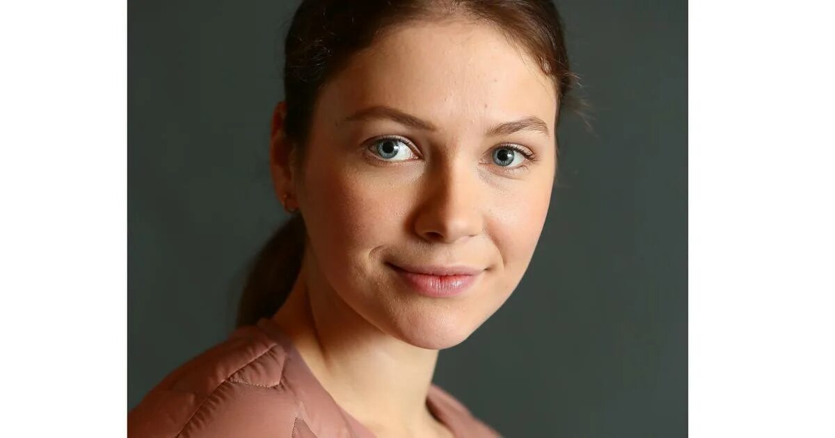 Красивый макияж актрисы мельниковой Звезда "Дороги к счастью" Анна Мельникова о том, какая Алена Хмельницкая за кадр
