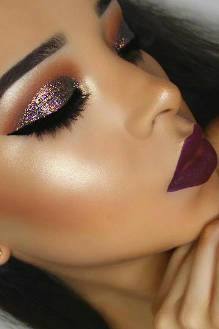 Красивый макияж блестящий Pin by sofie mendes ☁ on Makeup Eye makeup, Eye makeup designs, Glitter makeup