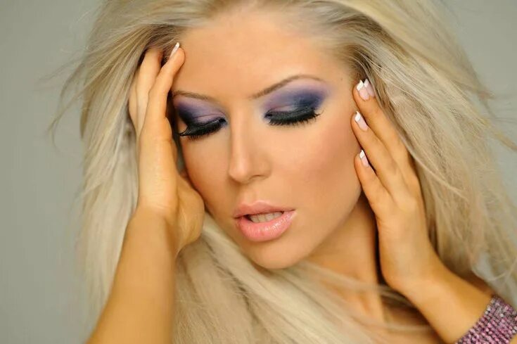Красивый макияж блондинке фото Pin by Vaida Edina on andrea Sexy eye makeup, Eye makeup styles, Sexy makeup