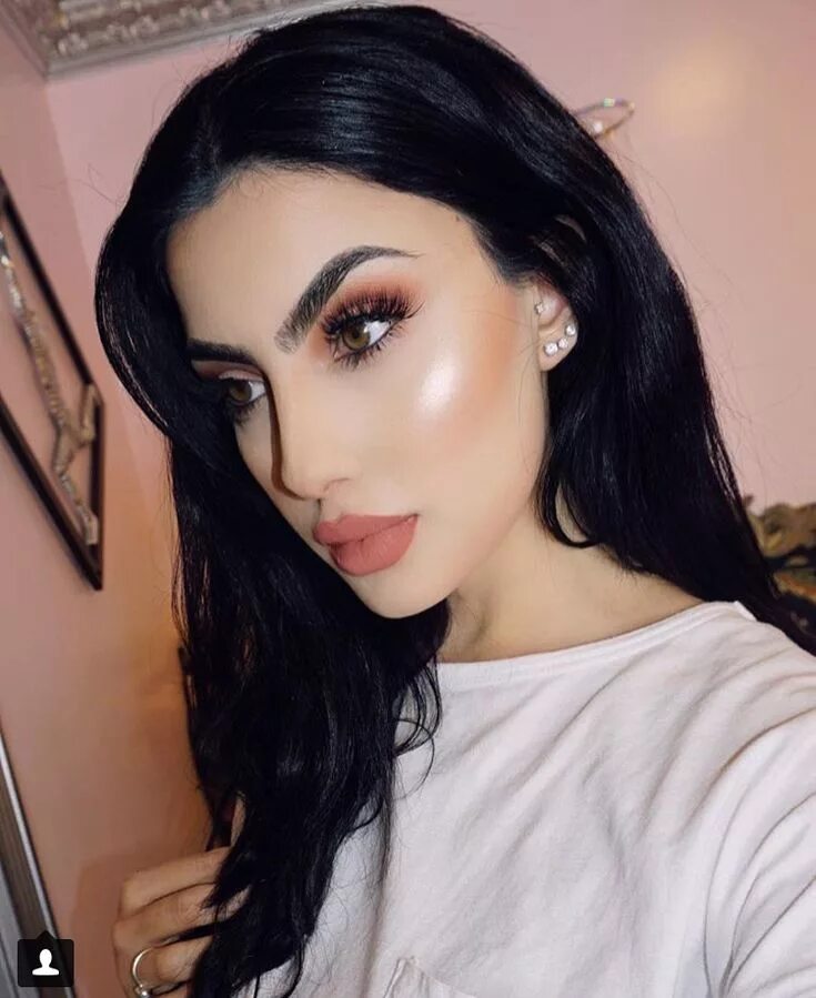 Красивый макияж черные волосы Sooni Sherzay Hair makeup, Makeup looks, Beauty