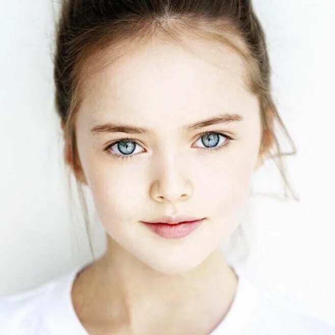 Красивый макияж для 10 лет Je překrásná. in 2019 Kristina pimenova, Pretty girls names, Beautiful little gi