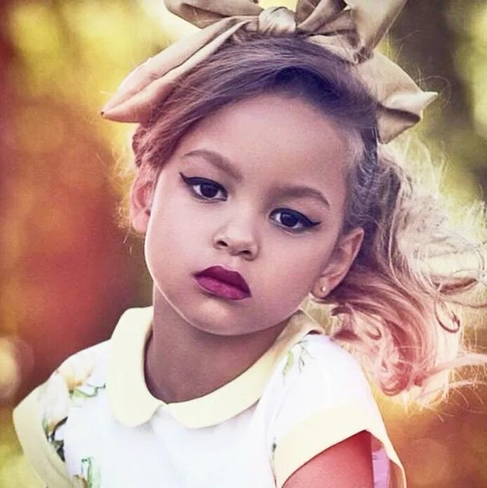 Красивый макияж для детей 10 лет Is This Girl Too Young for Kardashian Contouring?