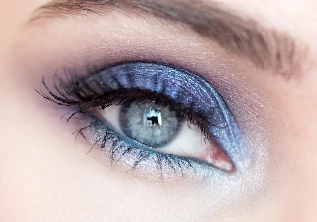 Красивый макияж для голубых глаз blue smokey eyes makeup Smokey eye makeup, Blue smokey eye, Maybelline