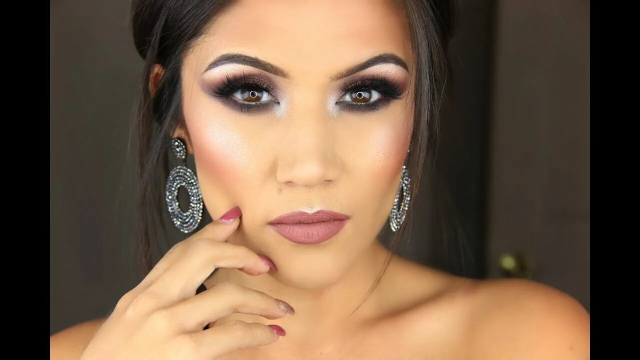 Красивый макияж для каре Dark Purple Smokey Eye Tutorial I Tarte Light of the Party - YouTube