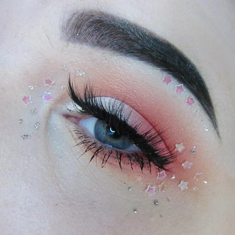 Красивый макияж эстетика глаза макияж eyes Eye makeup, Pink eyeshadow look, Aesthetic makeup