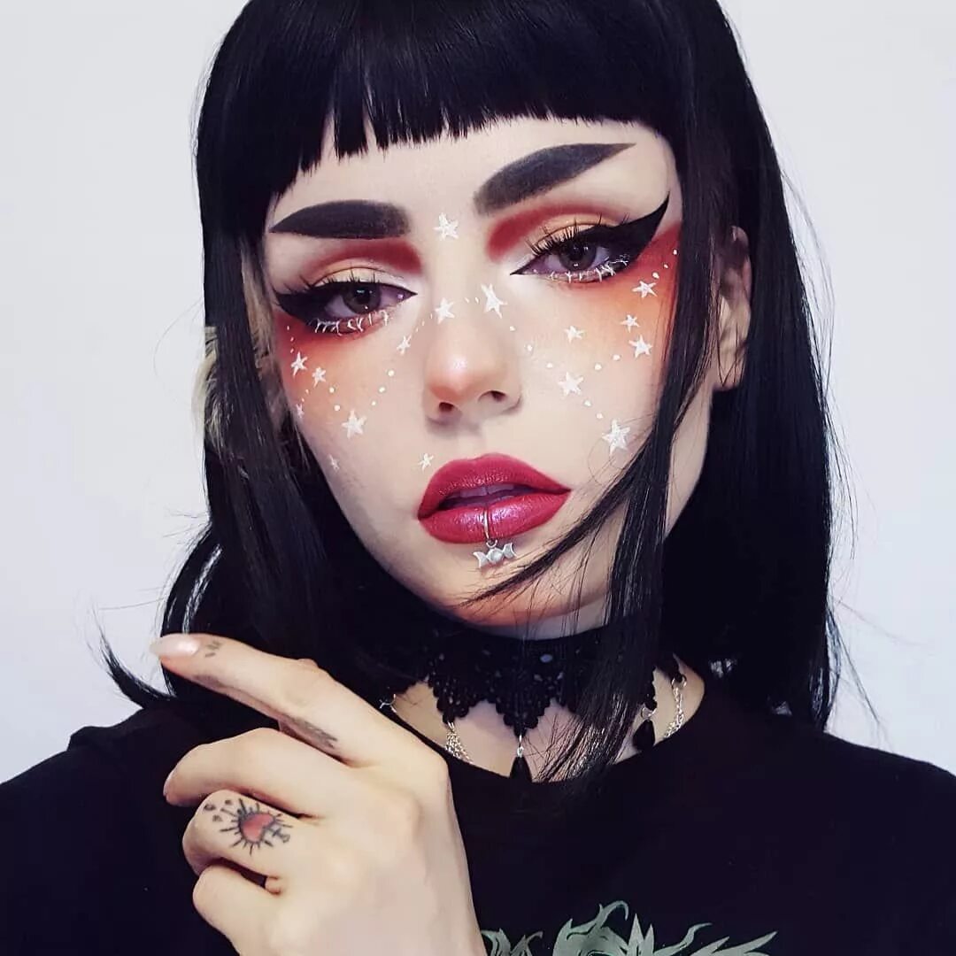 Красивый макияж эстетика Lou Von Bright (@lou.von.bright) * Instagram photos and videos Creative makeup, 