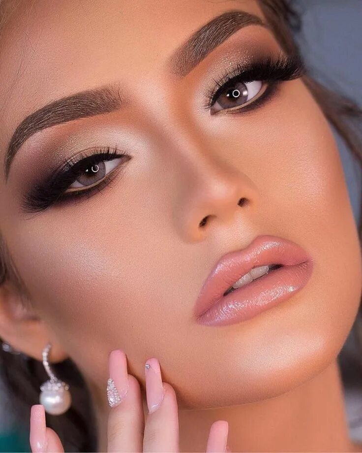 Красивый макияж фото Модный макияж 2022: актуальные тренды на фото! Simple makeup, Flawless makeup, B