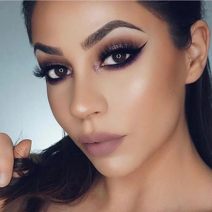 Красивый макияж глаз фото самый шикарный Pin by Adriana on Beauty Born this way concealer, Long wear lipstick, Glamorous 