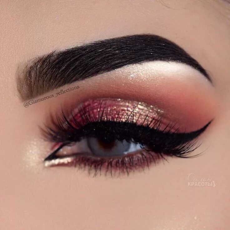 Красивый макияж глаз со стрелками Pin by Ana_boo on Beauty Evening eye makeup, Blue eye makeup, Gorgeous makeup