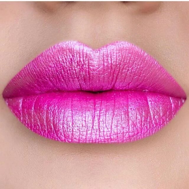Красивый макияж губ Metallic pink lipstick Lip colors, Pink lipstick lips, Lips shades