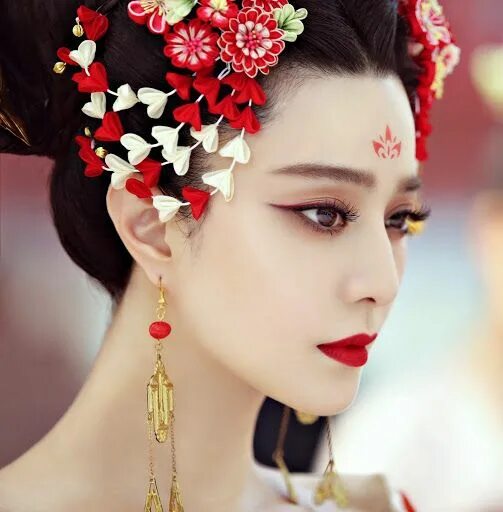 Красивый макияж китаянок Makeup Tutorial_The Empress of China The empress of china, Chinese makeup, Empre