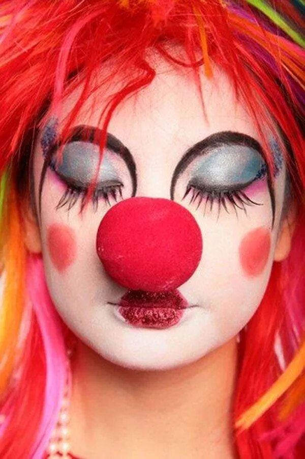 Красивый макияж клоуна red-nosed clown Maquiagem de palhaço, Rosto de palhaço, Maquiagem de circo