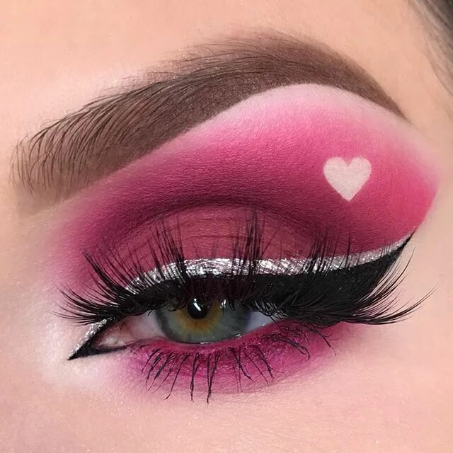 Красивый макияж на день Remake of one of my old looks featuring the @kyliejenner Sipping Pretty palette 