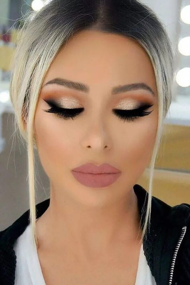 Красивый макияж на каждый Find out about best makeup techniques #makeuplover #makeupartists Party makeup b