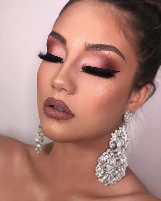 Красивый макияж на вечеринку Como se maquiar? Idée maquillage, Maquillage de mariée, Maquillage soirée