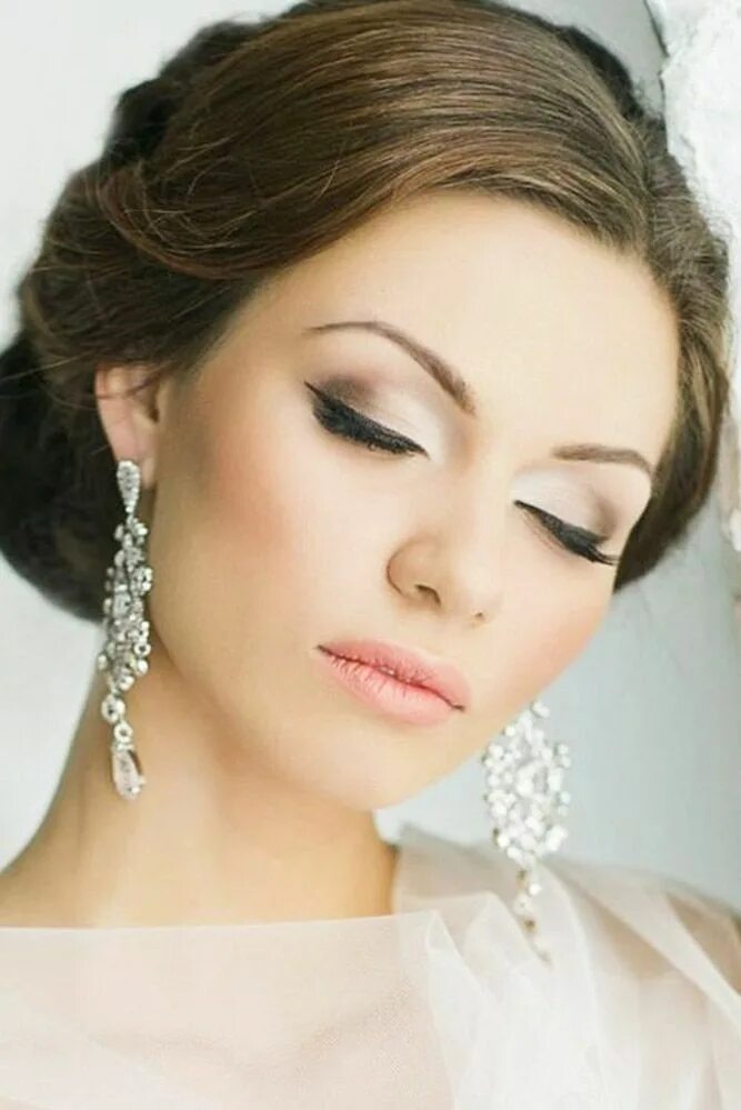 Красивый макияж невесты Wedding Make Up Ideas For Stylish Brides ❤ See more: http://www.weddingforward.c
