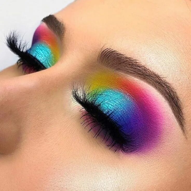 Красивый макияж радужный Pin by kayla on Makeup! in 2020 Rainbow eye makeup, Rainbow eyeshadow, Rainbow m