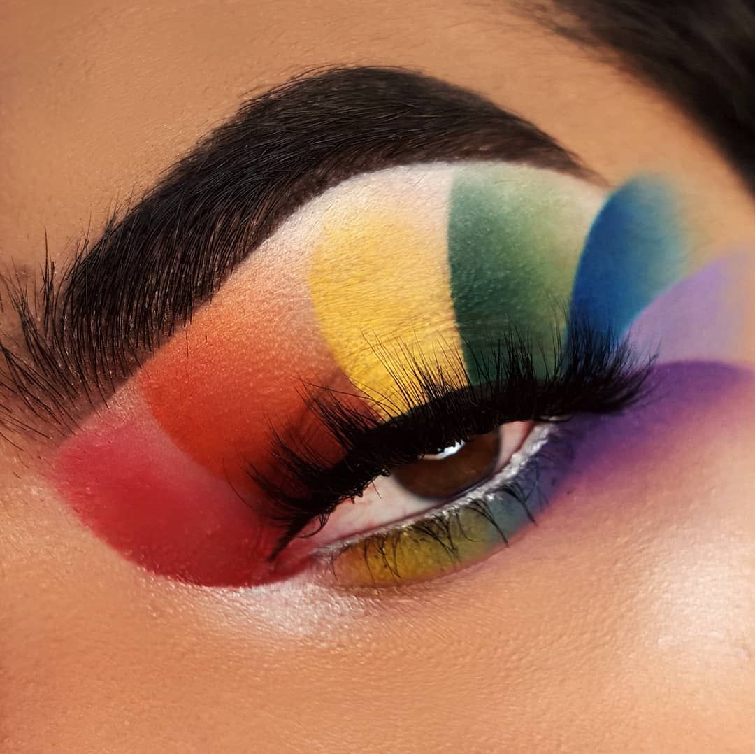 Красивый макияж радужный Shaheer Khan on Instagram: "Let me see your true colors shining through. Let me 