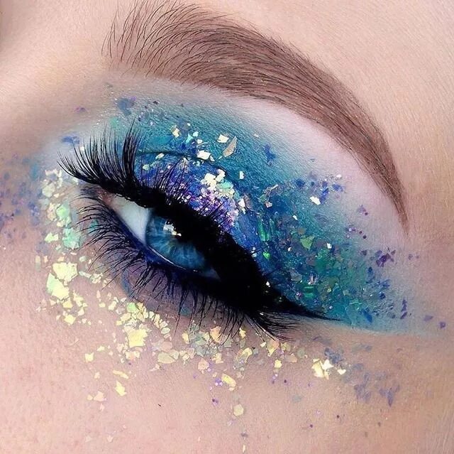 Красивый макияж с блестками Pin by Awexa on Aesthetic Artistry makeup, Aesthetic makeup, Mermaid makeup