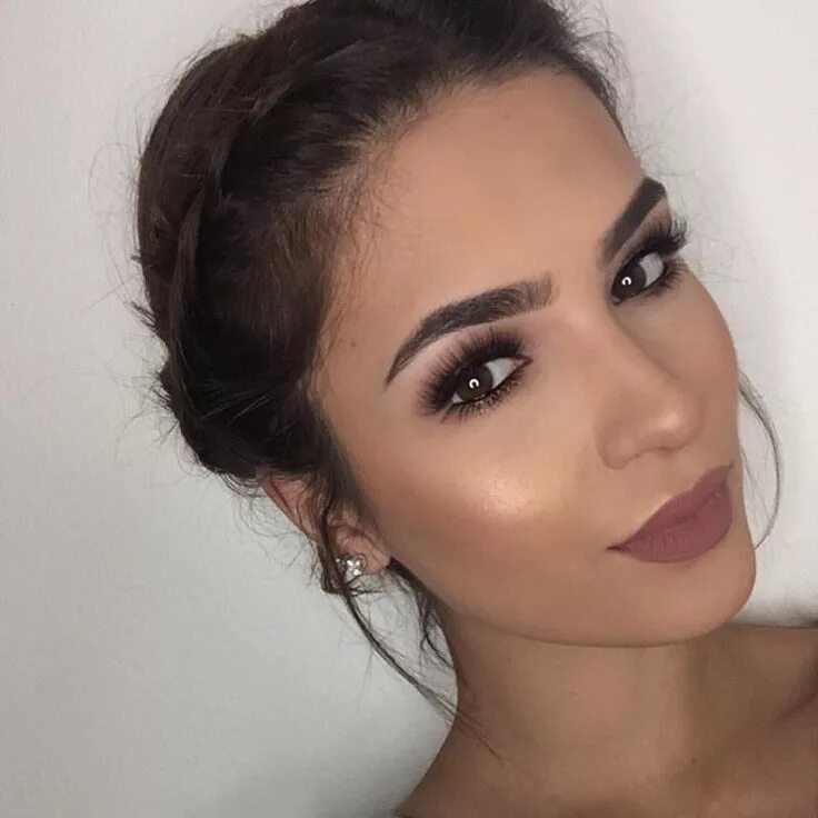 Красивый макияж с нарощенными ресницами Makeup panosundaki Pin