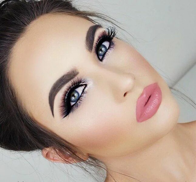 Красивый макияж с нарощенными ресницами Pin on Макияж /Мakeup 2016 makeup trends, Fall makeup trend, Makeup trends