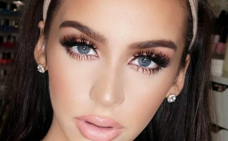 Красивый макияж с нарощенными ресницами Enchanting Pink: 12 Makeup Tutorials That Celebrate the Pink Lip Pink dress make
