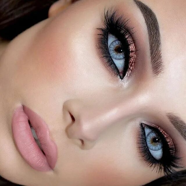 Красивый макияж с нарощенными ресницами melt cosmetics Blue eye makeup, Makeup tips for blue eyes, Eye makeup
