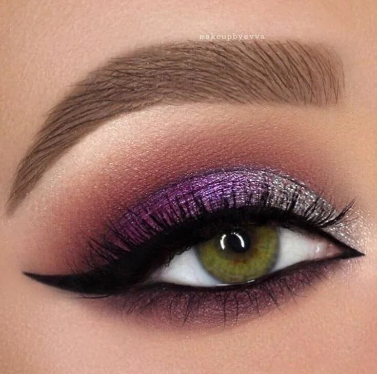 Красивый макияж со стрелками Épinglé sur make up Maquillage doux pour les yeux, Maquillage yeux verts, Maquil