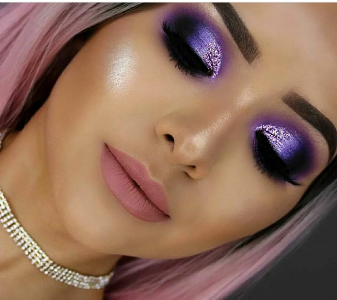 Красивый макияж тон Tonos lila Dramatic eye makeup, Purple eye makeup, Glitter eye makeup
