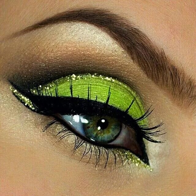 Красивый макияж зеленых глаз фото Love that green! Makeup for green eyes, Beautiful eye makeup, Dramatic eye makeu
