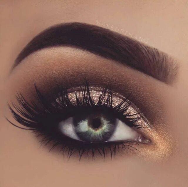Красивый макияж зеленых глаз фото Gorgeous Glitter Eye Mekeup Макияж для зеленых глаз, Предметы макияжа, Макияж гл