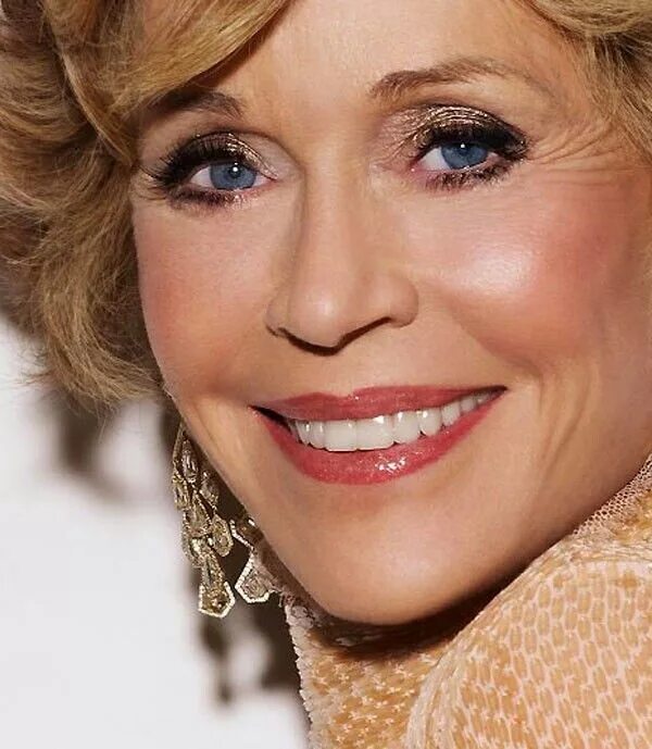 Красивый макияж женщине 50 Jane Fonda Makeup: How To Do Your Eyes Up Like Hers Советы по макияжу, Макияж дл