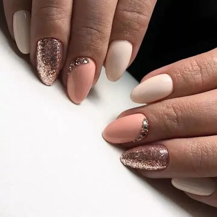 Красивый маникюр 2018 Pin by Anda Oancea on Unghii Almond nails designs, Nail shapes, Nail design vide