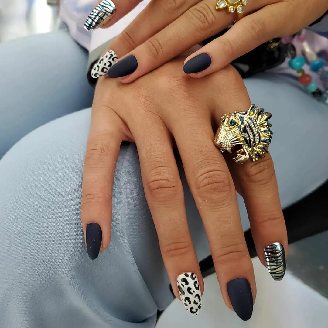 Красивый маникюр 2020 модные 54 Matte Nail Designs That Are Anything But Dull