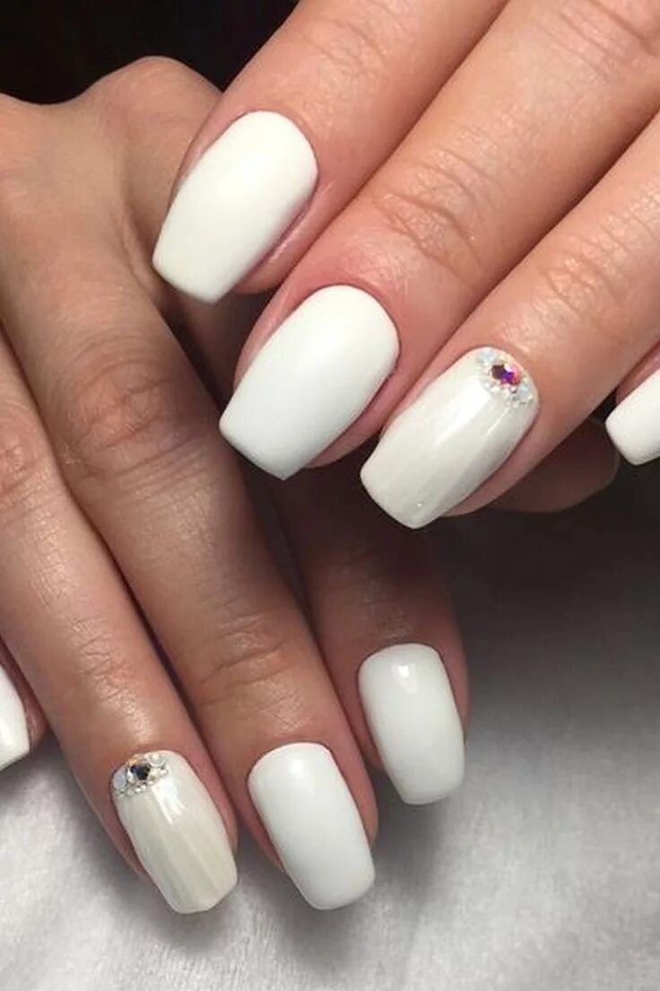 Красивый маникюр 2024 белый #white #manicure #black #nails #love #nailart #gelnails #nail #naildesign #art #