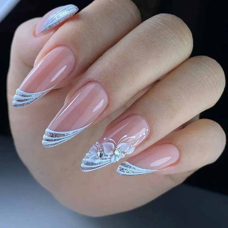 Красивый маникюр 2024 миндаль френч Модные прически и стрижки - Фото OK.RU Gel nails, Stylish nails, Cute acrylic na