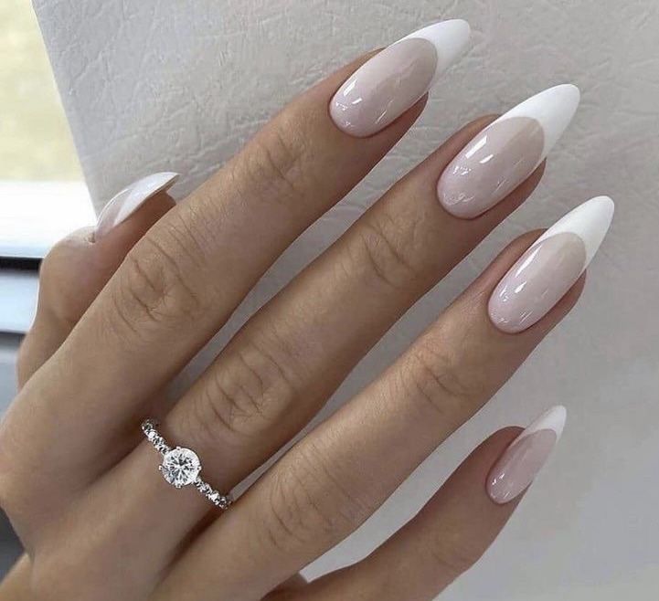 Красивый маникюр 2024 миндаль френч Pin by Maria Slisko on Nails French manicure nails, Pointed nails, Nails