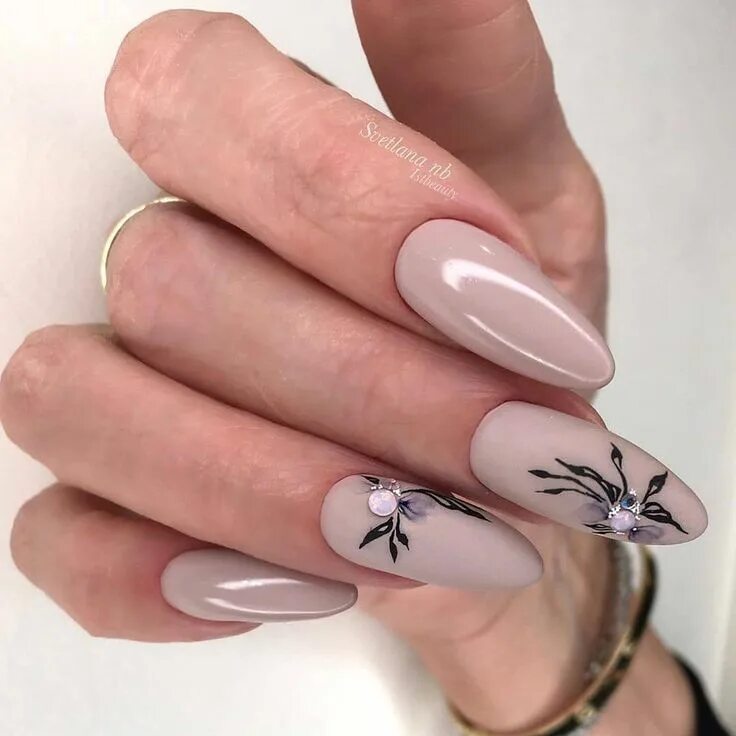 Красивый маникюр 2024 миндаль с рисунком Пин от пользователя Mó Ru на доске manicure в 2020 г Дизайнерские ногти, Ногти, 