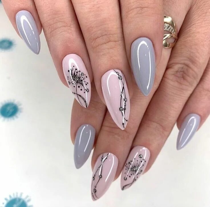 Красивый маникюр 2024 миндаль с рисунком Stylish manicure ideas - Photos OK.RU Gel nails, February nails, Fashion nails