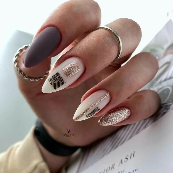 Красивый маникюр 2024 новинки миндаль Дизайн ногтей - Разное OK.RU Manicure, Glitter manicure, Fancy nails