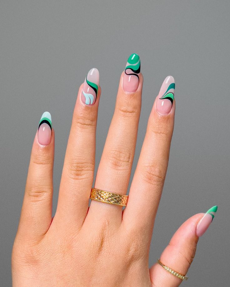 Красивый маникюр 24 Green Swirl Nail Design Green nail designs, Green nails, Cute acrylic nail desig