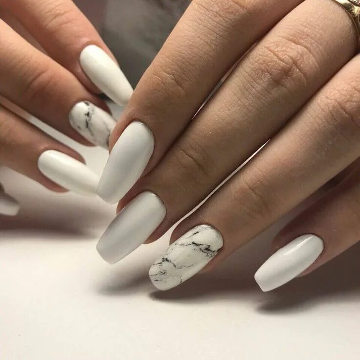 Красивый маникюр белых ногтей Ongles en gel blanc : idées variées pour une manucure hivernale, #blanc #Gel #hi