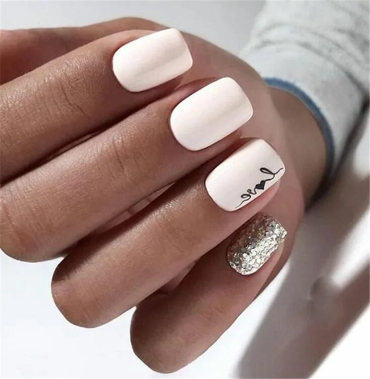 Красивый маникюр белым лаком 50 Stylish Winter Short Square Nail Designs To Copy This Season - Women Fashion 